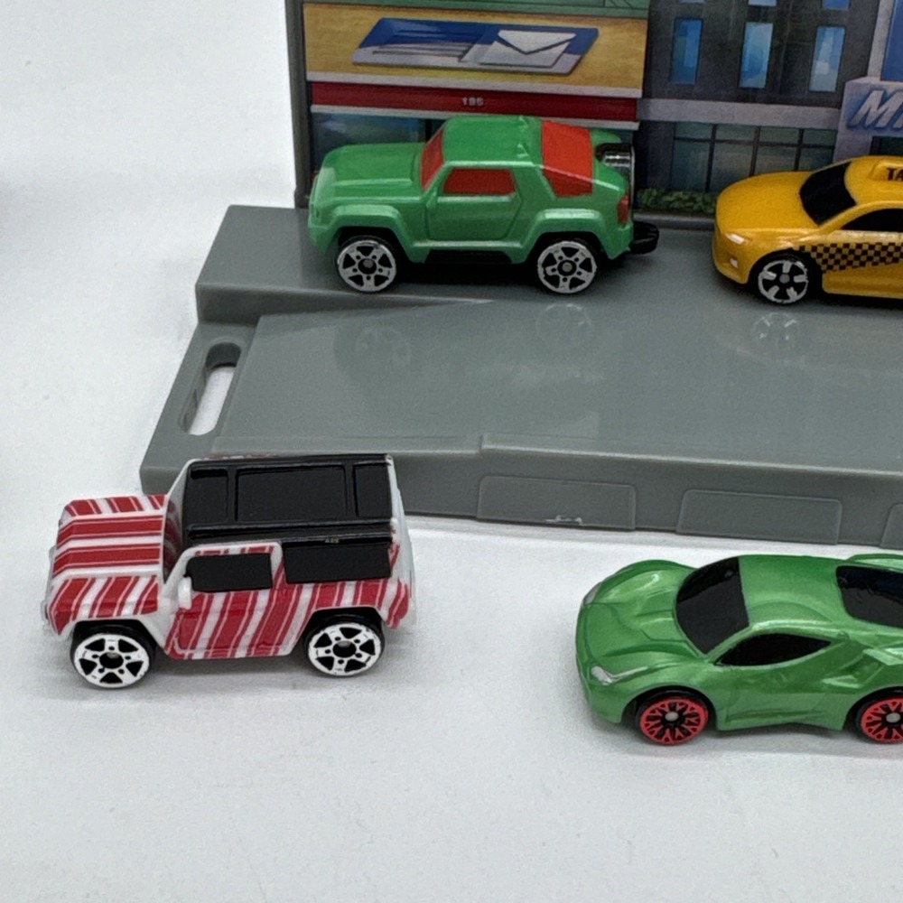 Micro Machines Lot Plus Extras - Picture 3 of 13